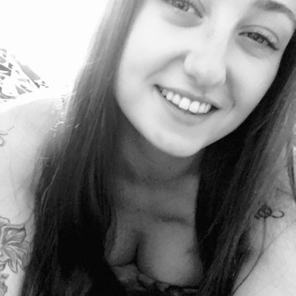 Meet your Posher, Tiffany